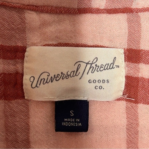 Universal Thread Casual Plaid Textured Button-Up Shirt - Picture 7 of 10
